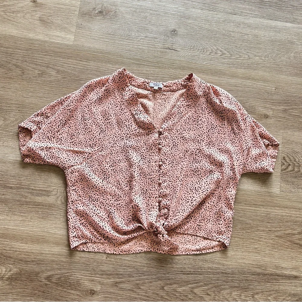 Rails Thea Rose Spotted Button Tie Waist Blouse - Picture 4 of 6